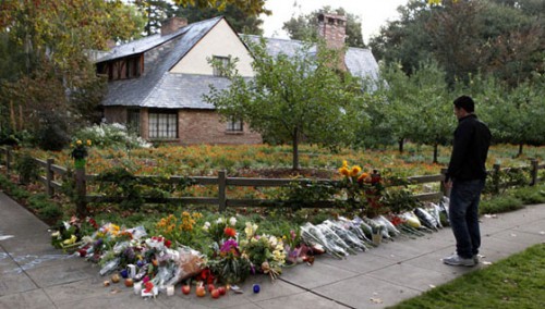 Inside Steve Jobs' Home in Palo Alto - TopLuxLife